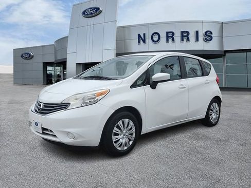 Used 2015 Nissan Versa Note SV FWD image 2