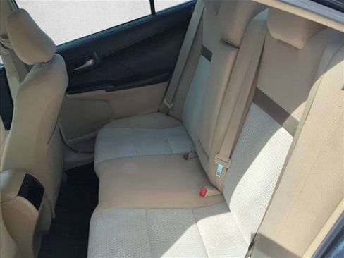 Used 2012 Toyota Camry LE FWD image 23