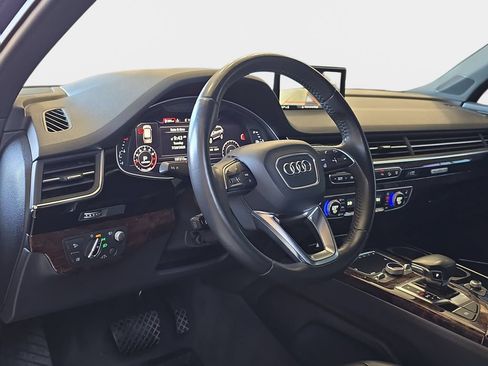 Used 2017 Audi Q7 3.0T Prestige AWD/4WD image 19