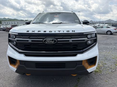 Used 2025 Ford Expedition Tremor AWD/4WD image 13