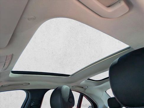 Used 2021 Mercedes-Benz C 300 Sedan image 16