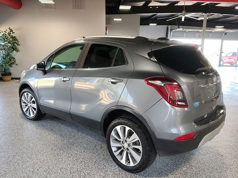 Used 2019 Buick Encore Preferred AWD/4WD image 19