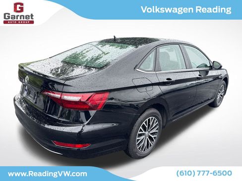 Used 2020 Volkswagen Jetta SE w/ SE Cold Weather Package FWD image 5