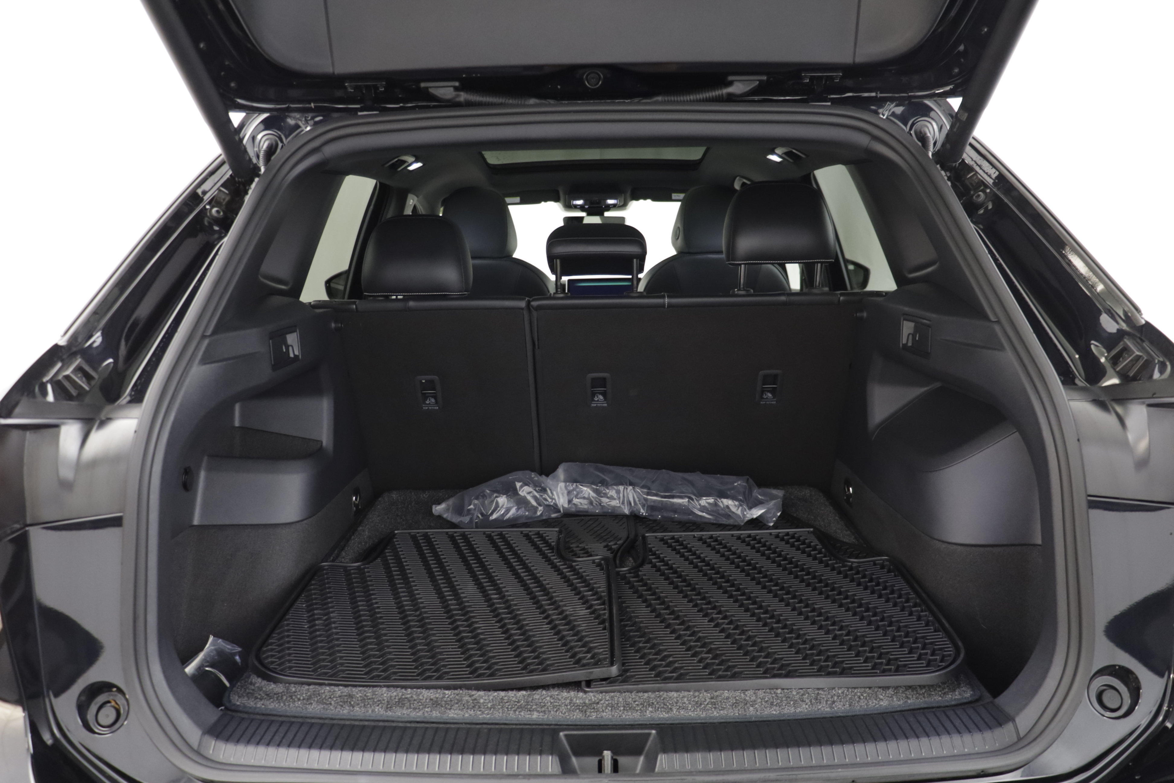 Used 2026 Volkswagen Tiguan SE R-Line AWD/4WD image 16