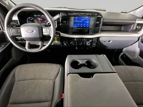 Used 2024 Ford F250 XL w/ STX Appearance Package AWD/4WD image 8