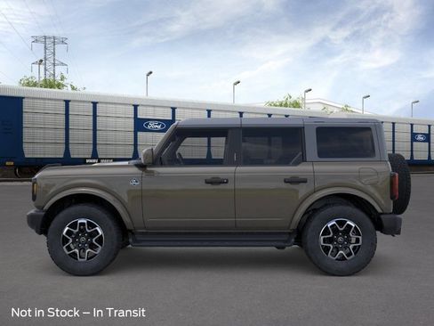 New 2026 Ford Bronco Outer Banks AWD/4WD image 3