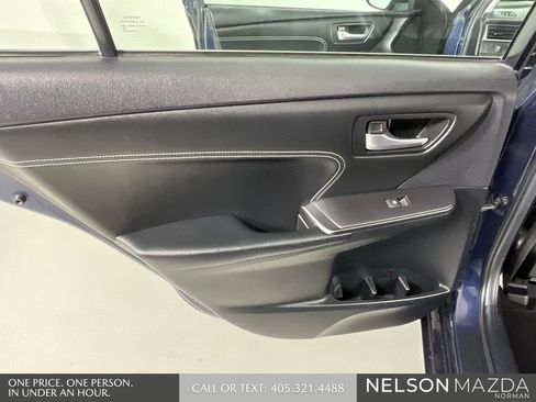 Used 2015 Toyota Camry XLE image 19