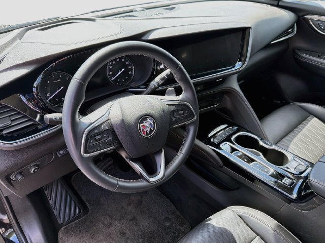 Used 2022 Buick Envision Avenir w/ Technology Package II AWD/4WD image 9