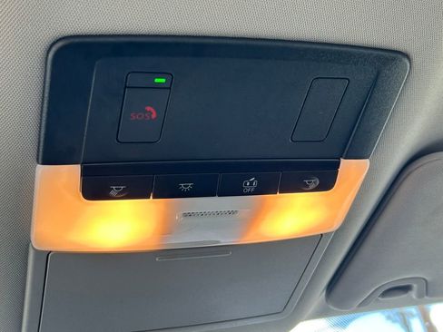 Used 2025 Nissan Altima 2.5 SV FWD image 17