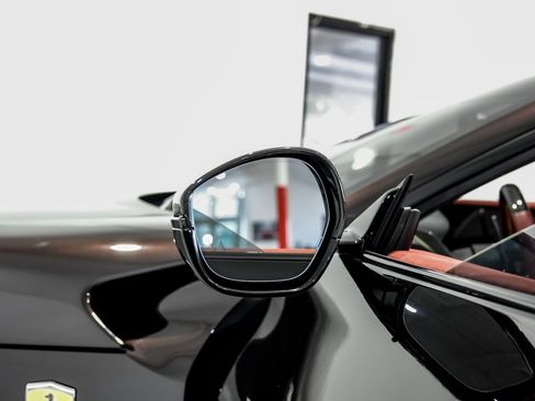 Used 2024 Ferrari Purosangue image 38