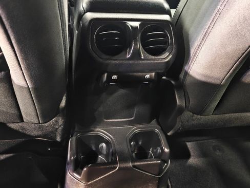 Used 2021 Jeep Wrangler Unlimited Sport image 25