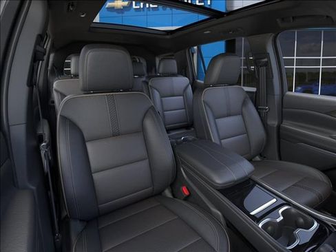 New 2026 Chevrolet Traverse High Country w/ LPO, Floor Liner Package FWD image 16