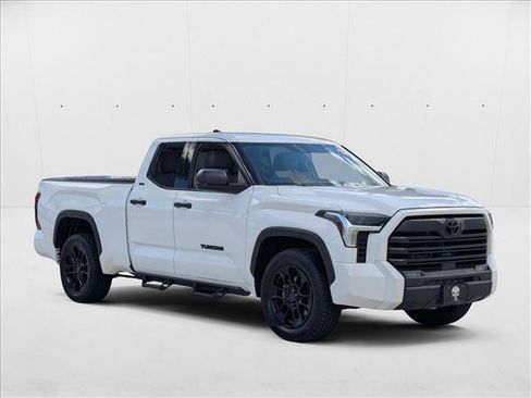 Used 2022 Toyota Tundra SR5 image 3