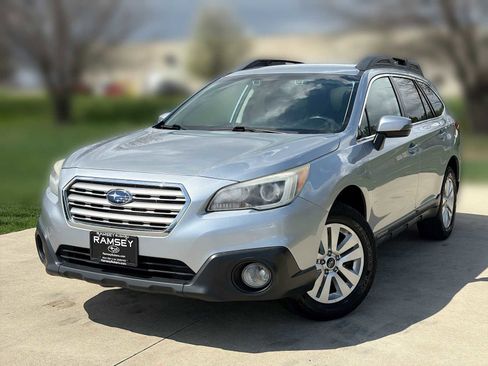 Used 2017 Subaru Outback 2.5i Premium image 1
