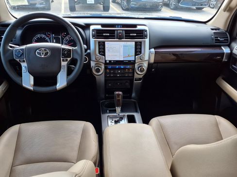 Used 2022 Toyota 4Runner Limited RWD image 12