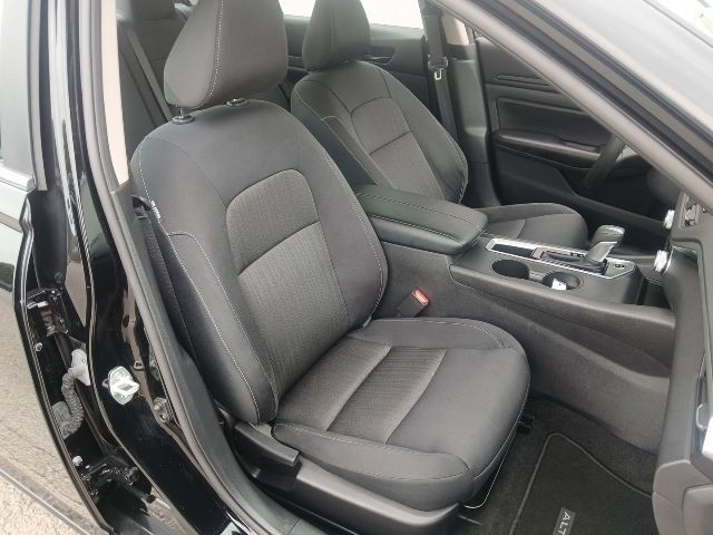 Used 2024 Nissan Altima 2.5 S FWD image 20