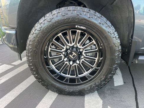 Used 2021 Chevrolet Silverado 1500 RST w/ Z71 Off-Road Package image 21