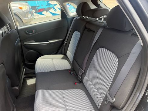 Used 2022 Hyundai Kona SE FWD image 15