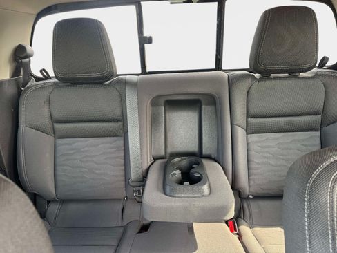 Used 2022 Nissan Frontier SV w/ Technology Package AWD/4WD image 37