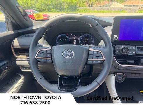Used 2025 Toyota Grand Highlander AWD Hybrid image 7