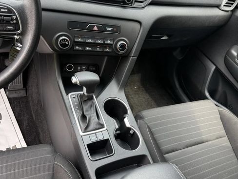 Used 2018 Kia Sportage LX FWD image 7
