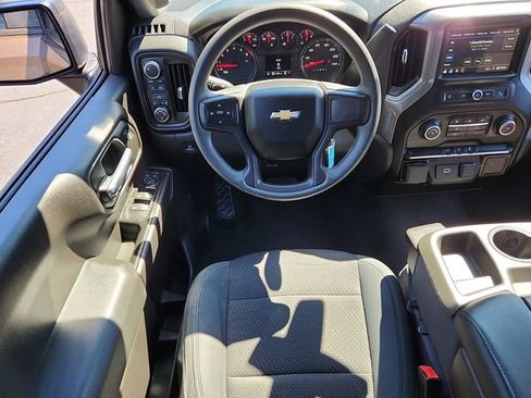 Used 2019 Chevrolet Silverado 1500 Custom w/ Custom Value Package AWD/4WD image 12