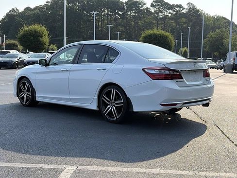 Used 2017 Honda Accord Sport Special Edition image 18