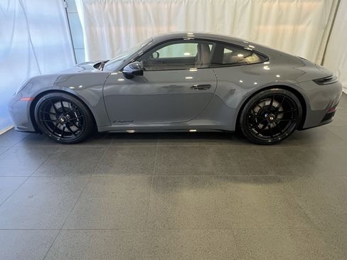 New 2026 Porsche 911 Carrera GTS image 2