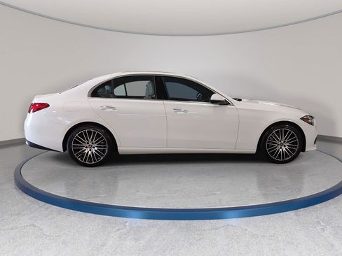 Used 2024 Mercedes-Benz C 300 4MATIC Sedan image 4