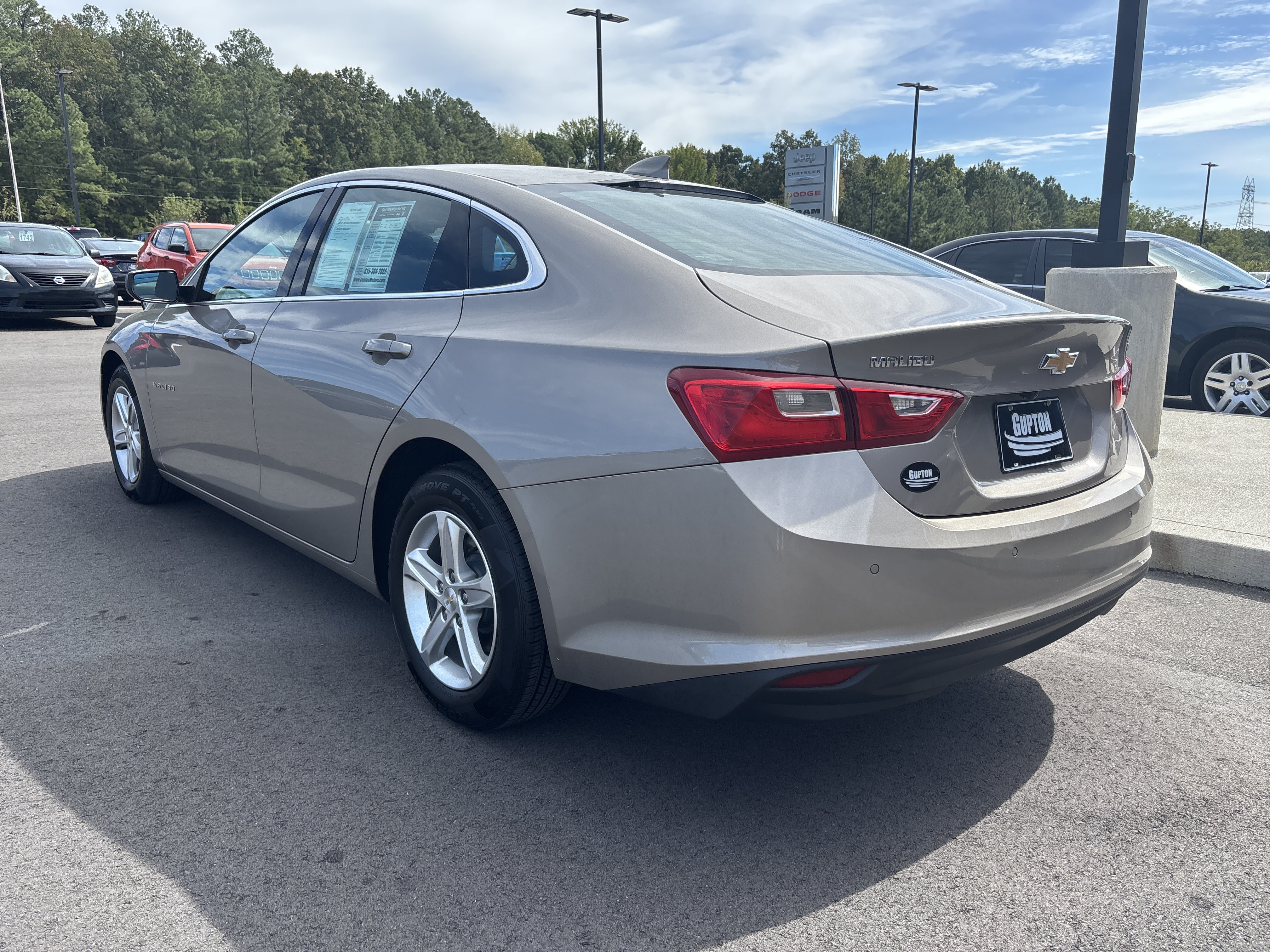 Used 2023 Chevrolet Malibu LT w/ Driver Confidence Package FWD image 3