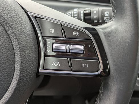 Used 2025 Kia Seltos X-Line AWD/4WD image 21