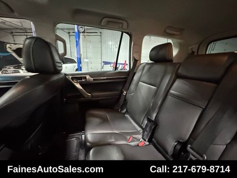 Used 2016 Lexus GX 460 image 38