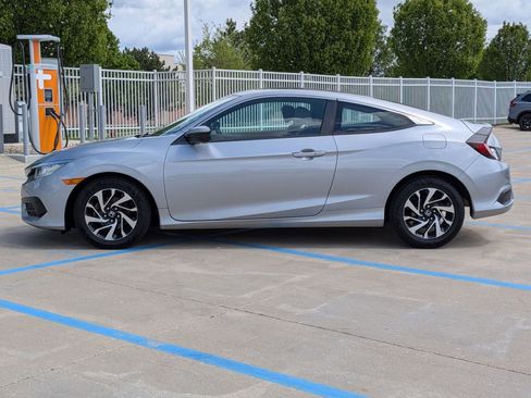 Used 2016 Honda Civic LX-P image 9
