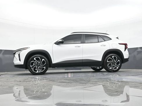 New 2026 Chevrolet Trax RS w/ Sunroof Package FWD image 50