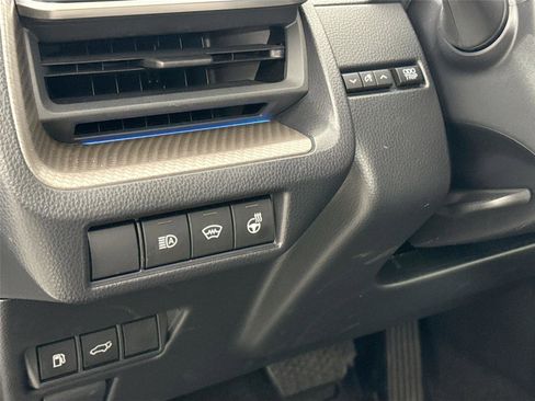 Used 2025 Toyota Prius Limited image 16