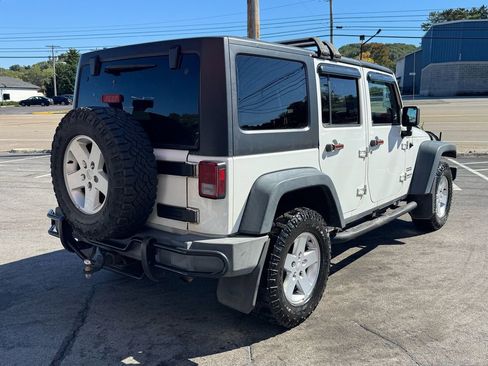 Used 2013 Jeep Wrangler Unlimited Sport image 7