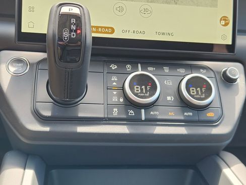 New 2026 Land Rover Defender 110 X-Dynamic SE AWD/4WD image 28
