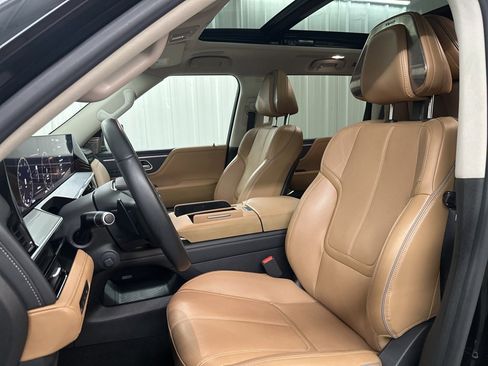 Certified 2025 INFINITI QX80 Sensory image 13