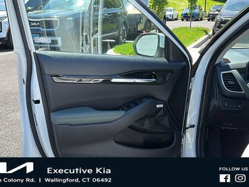 Certified 2024 Kia Seltos SX AWD/4WD image 9