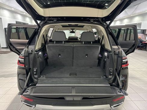 Used 2024 BMW X7 xDrive40i image 15