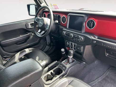 Used 2018 Jeep Wrangler Unlimited Rubicon AWD/4WD image 26