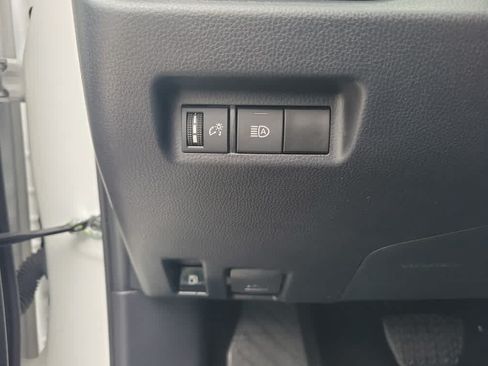 Used 2024 Toyota RAV4 LE AWD/4WD image 20