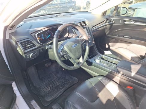 Used 2019 Ford Fusion Titanium image 10