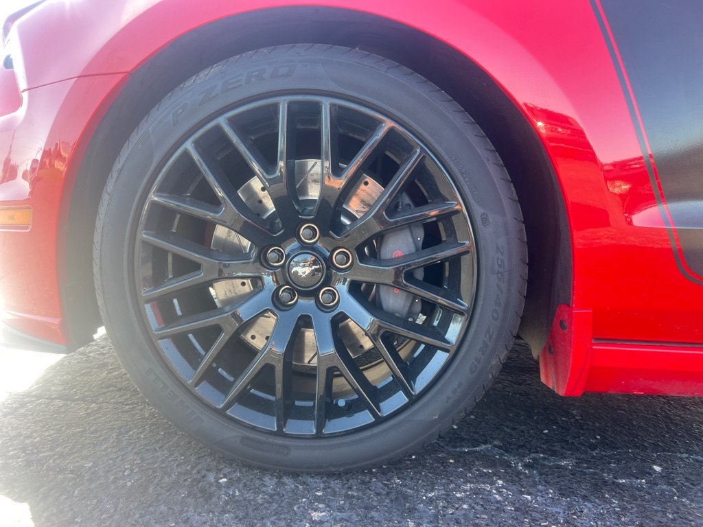 Used 2013 Ford Mustang Boss 302 w/ Boss 302 Accessory Pkg RWD image 38