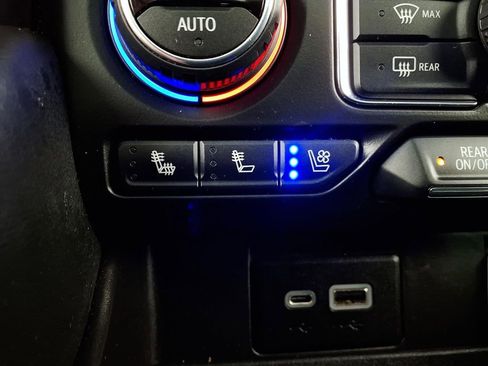 Used 2021 Chevrolet Tahoe Premier image 15