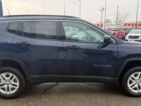 Used 2020 Jeep Compass Sport w/ Cold Weather Group AWD/4WD image 6