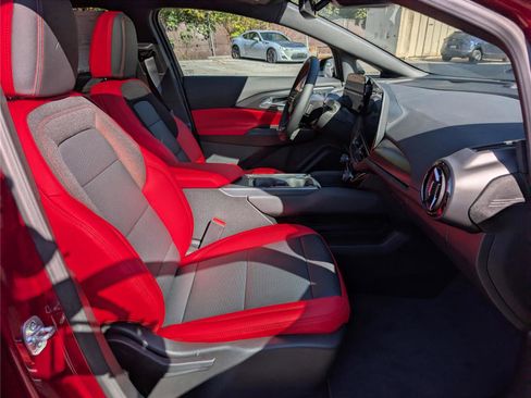 New 2026 Chevrolet Equinox EV RS image 5