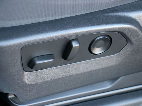Used 2025 Chevrolet Silverado 1500 LT RWD image 19