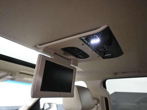 Used 2019 GMC Yukon XL Denali w/ Denali Ultimate Package AWD/4WD image 37