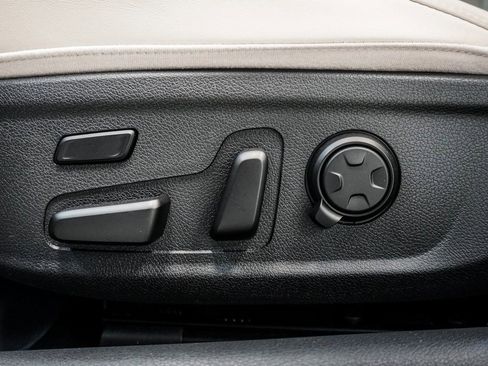 Used 2019 Kia Stinger GT2 image 7